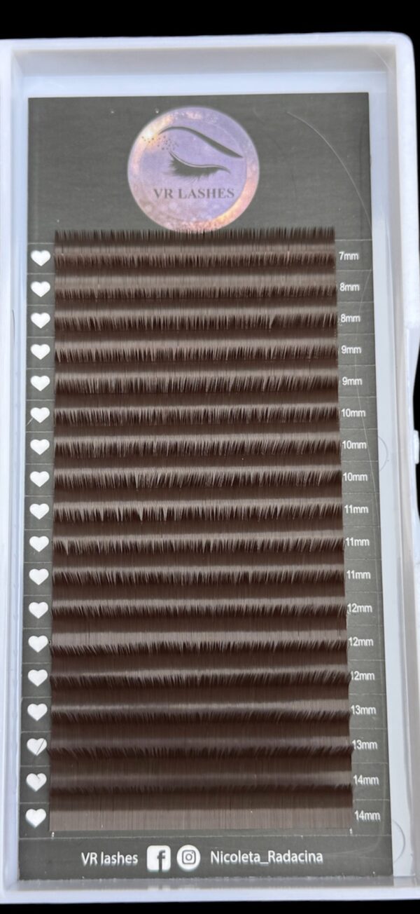 brown lashes